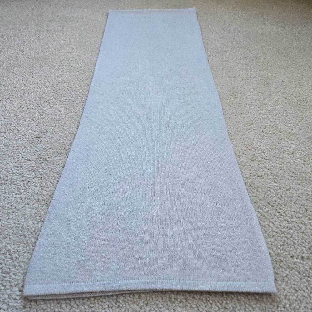 NWOT Everlane Knit Cashmere Scarf Grey - Picture 3 of 10